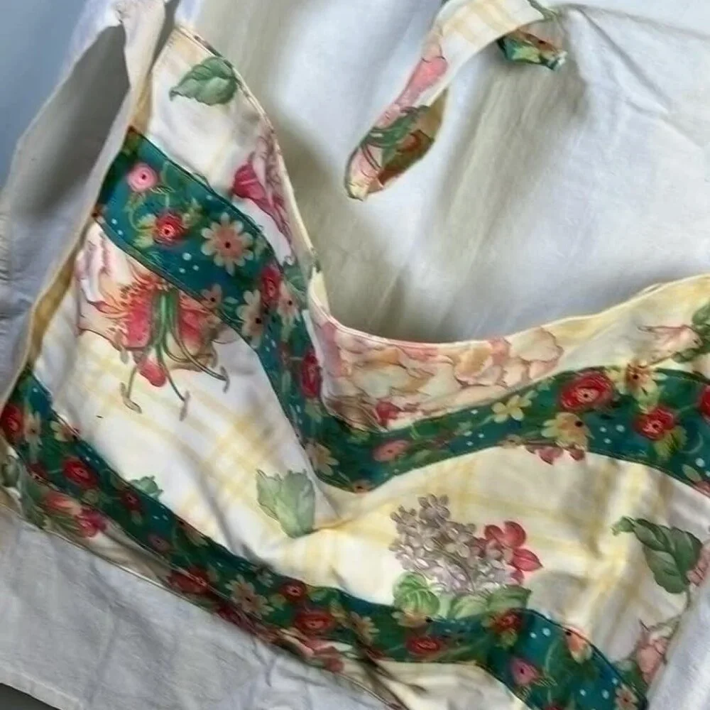 Linen + Towel 34 X 37.5